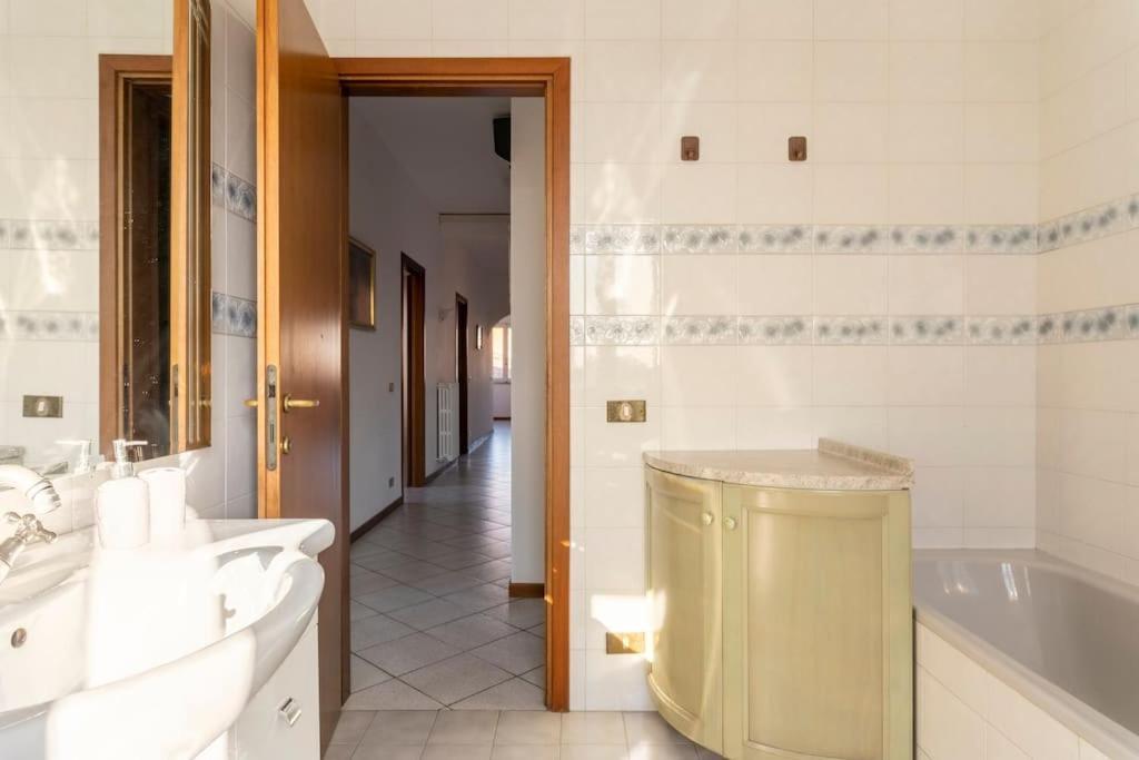 Chic Italian Escape - Casa Vacanze Lorusso مونتيكاتيني تيرمي المظهر الخارجي الصورة